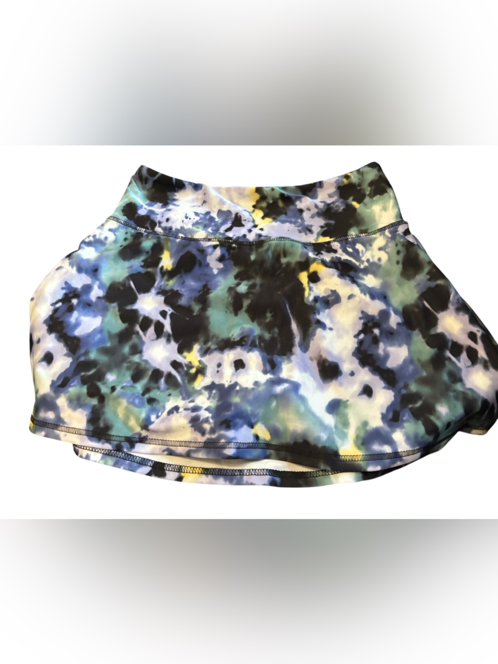Athletic skort with pockets